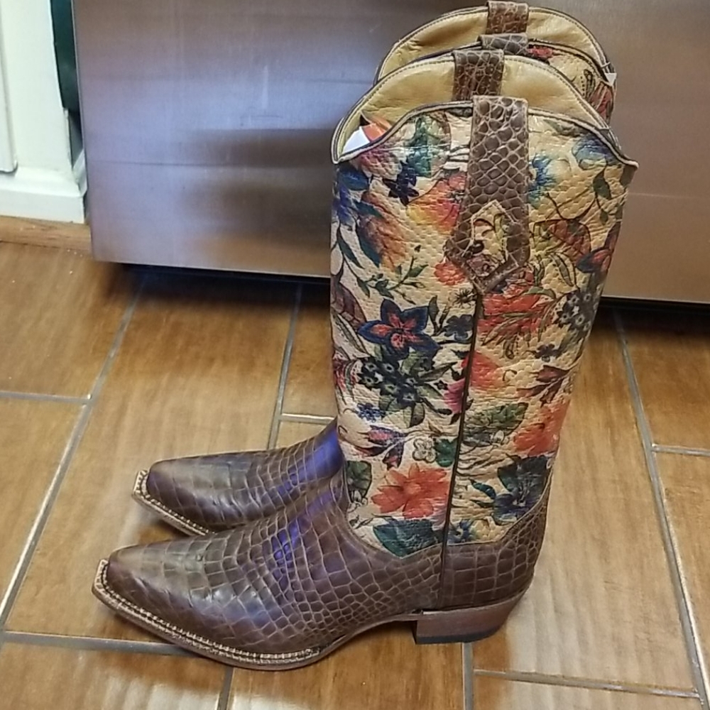 Ferrini Western Boot - Picture 7 of 13